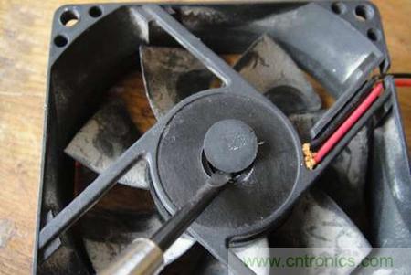 想減少電費嗎？DIY一個迷你風力發電機吧