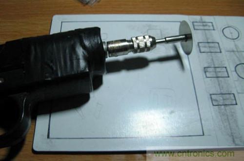 可調電源DIY：打孔，開槽