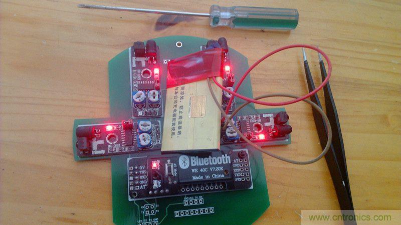 牛人力作！PCB版藍牙智能小車DIY