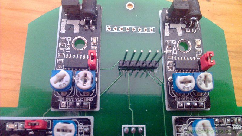 牛人力作！PCB版藍牙智能小車DIY