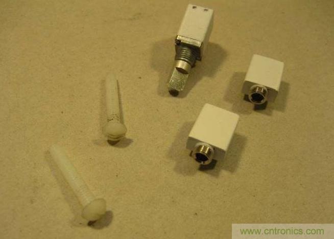 我就是這么牛！DIY IPod 耳放!