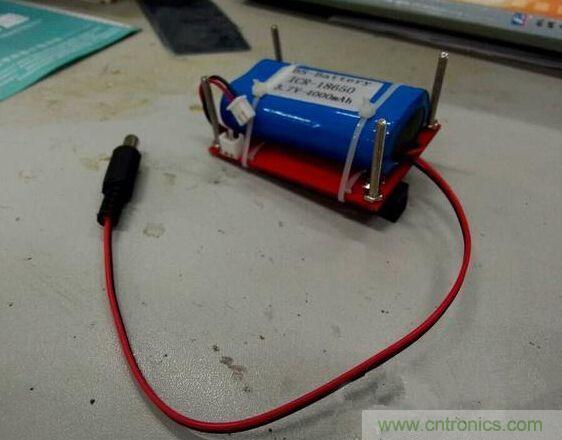 DIY神器：夜間不間斷電源，大學通宵嗨翻天！