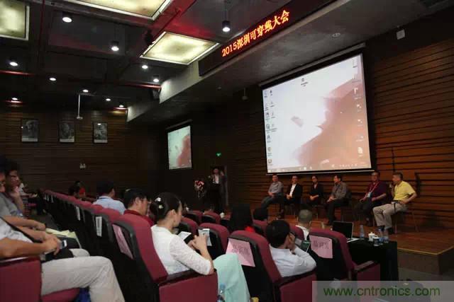 圖8：劉杰博士主持高端對話，嘉賓包括可穿戴領域開拓者陳東義教授，中科院深圳先進院產(chǎn)業(yè)處處長，機器人協(xié)會秘書長畢亞雷，可穿戴聯(lián)盟副秘書長姜文軍，太火鳥深圳總經(jīng)理張翀，機智云CTO劉琰等。