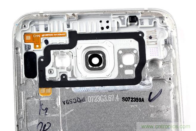 三星Galaxy A8拆解，中端、旗艦傻傻分不清楚