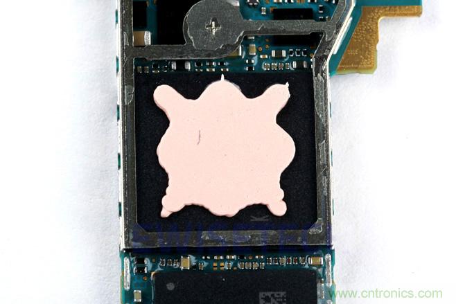 Galaxy Note5拆解，與S系列差距日漸模糊