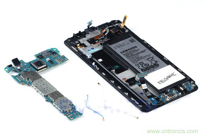 Galaxy Note5拆解，與S系列差距日漸模糊