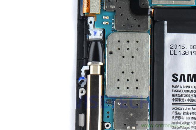 Galaxy Note5拆解，與S系列差距日漸模糊