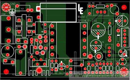 PCB元器件如何擺，線路該如何連接才能提高主板性能？